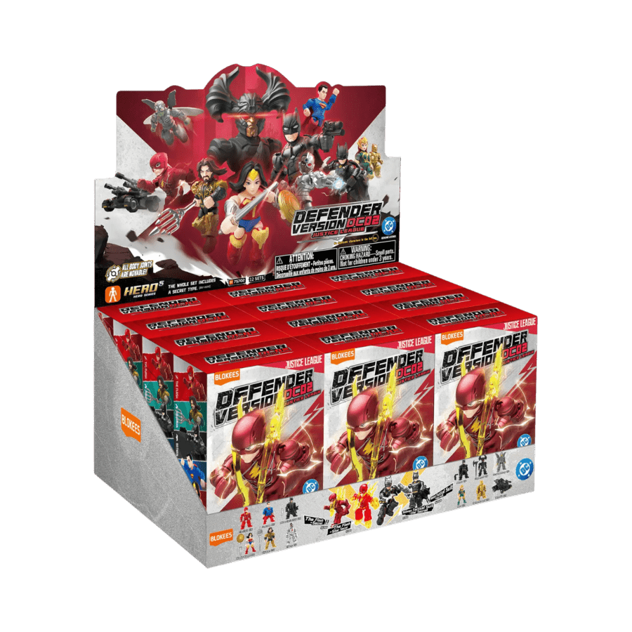 DC Comics - Defender Version 02 Justice League Blind Box Assortment (Display of 12)