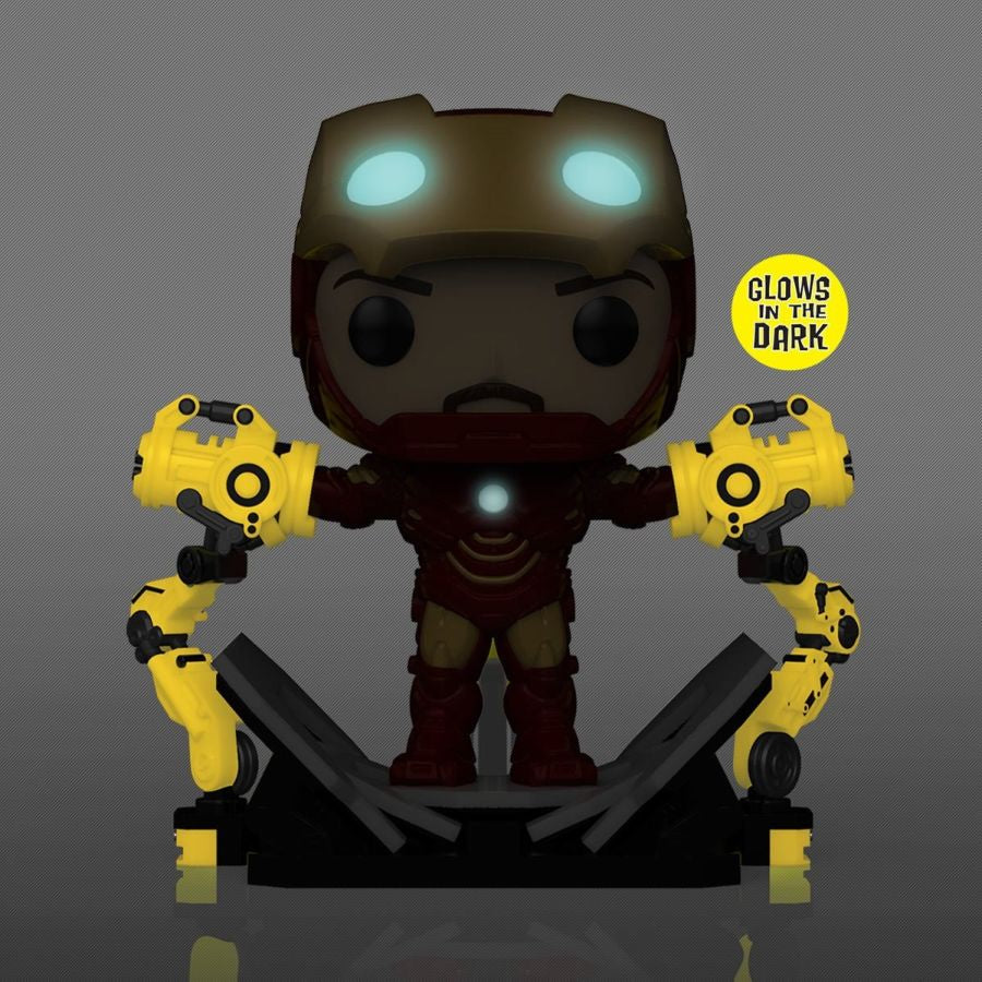 Iron Man 2 - Iron Man Mark IV with Gantry Metallic Deluxe (Pop! Vinyl)