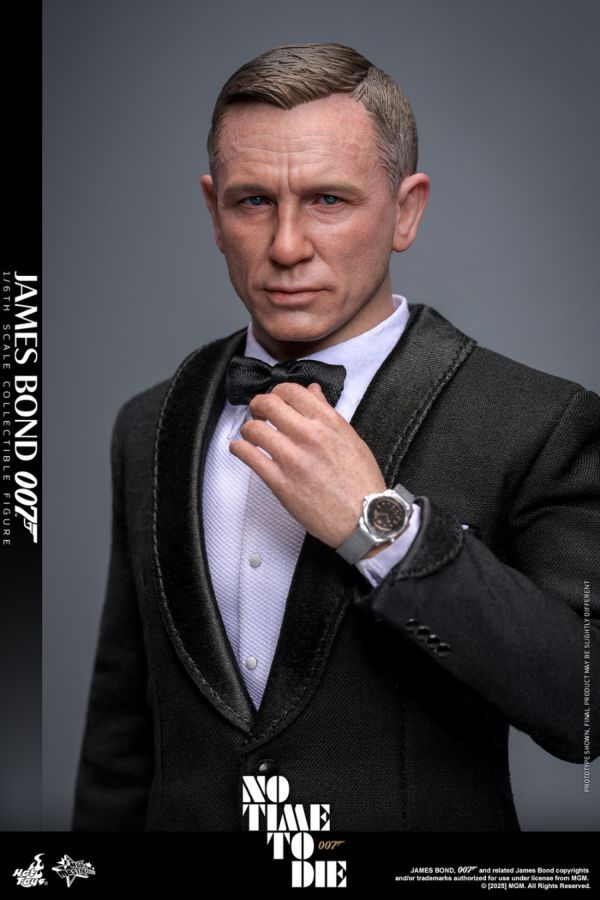 James Bond: No Time To Die - James Bond (Daniel Craig) 1:6 Scale Collectable Action Figure