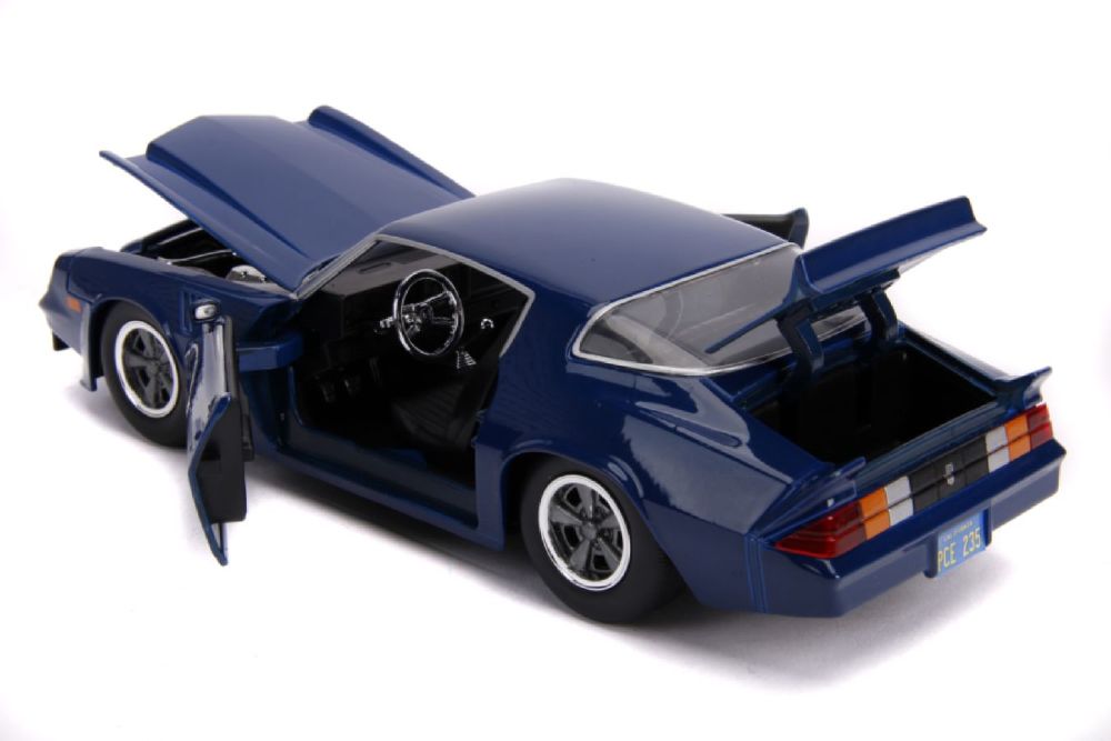 Stranger Things - 1979 Chevy Camero Z28 1:24 Hollywood Ride