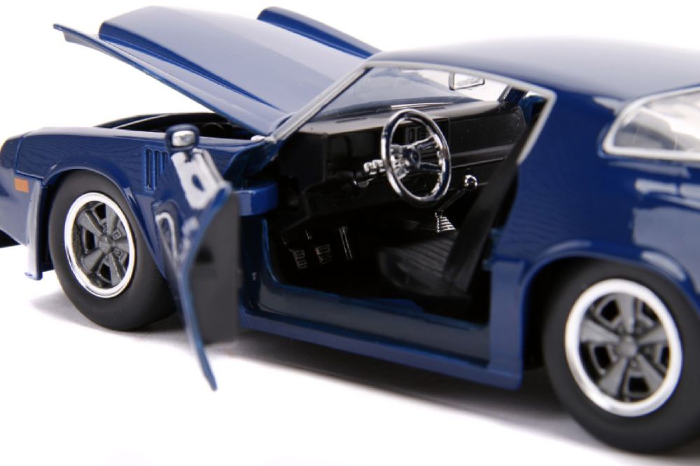Stranger Things - 1979 Chevy Camero Z28 1:24 Hollywood Ride