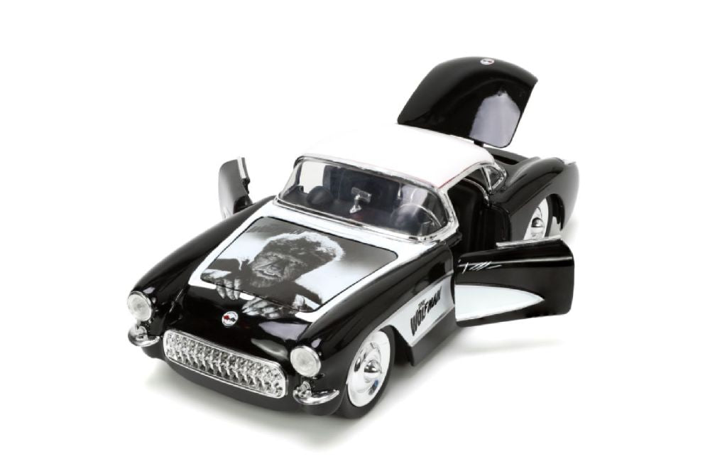 Universal Monsters - Wolfman with Vehicle 1:24 Scale