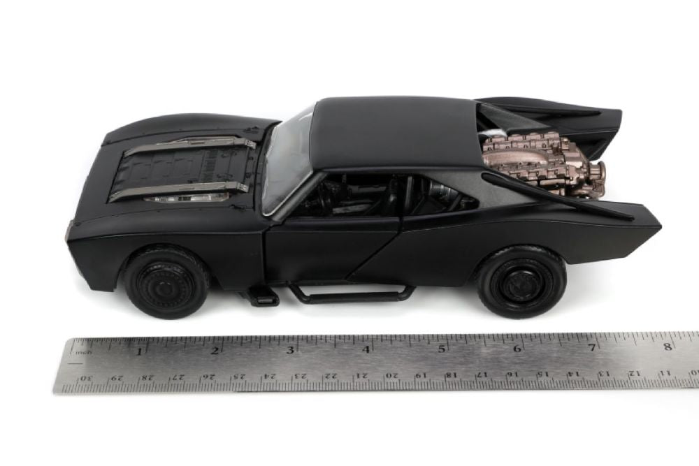 The Batman - Batmobile with Batman 1:24 Scale Hollywood Ride