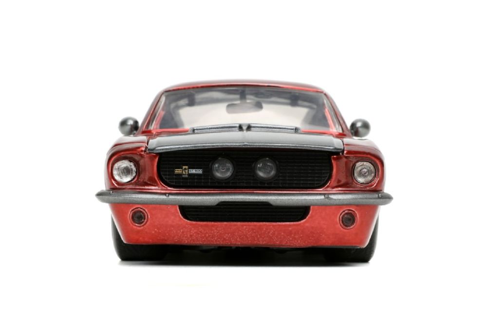 Guardians of the Galaxy (Comics) - Star-Lord & 1967 Ford Mustang 1:24 Scale