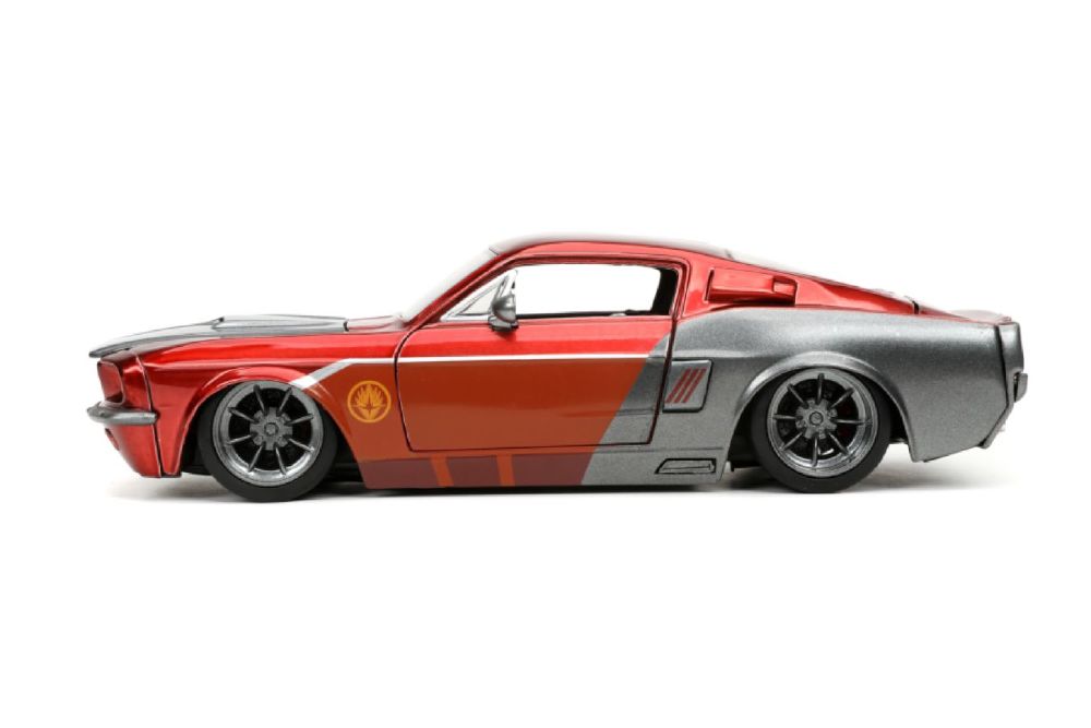 Guardians of the Galaxy (Comics) - Star-Lord & 1967 Ford Mustang 1:24 Scale