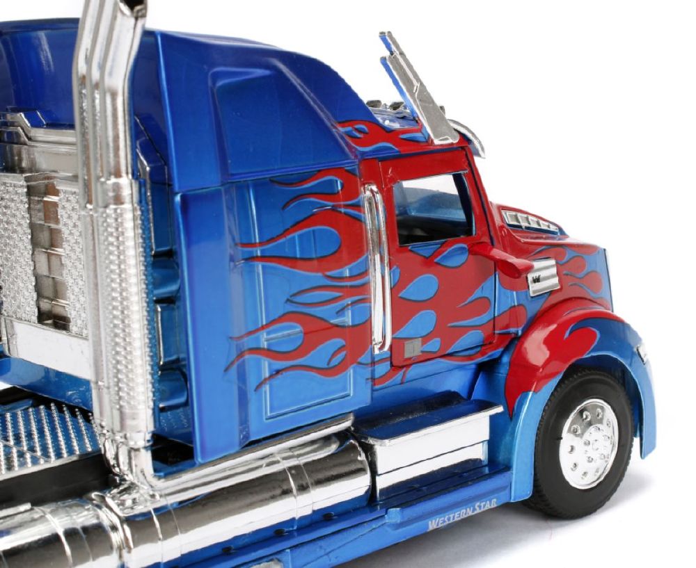 Transformers 5: The Last Knight - Optimus Prime Western Star 1:24 Hollywood Ride