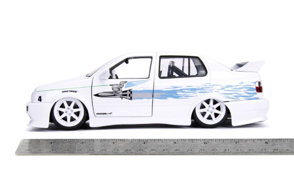Fast And Furious - 1995 Volkswagon Jetta 1:24 Scale Hollywood Ride (Model Car)