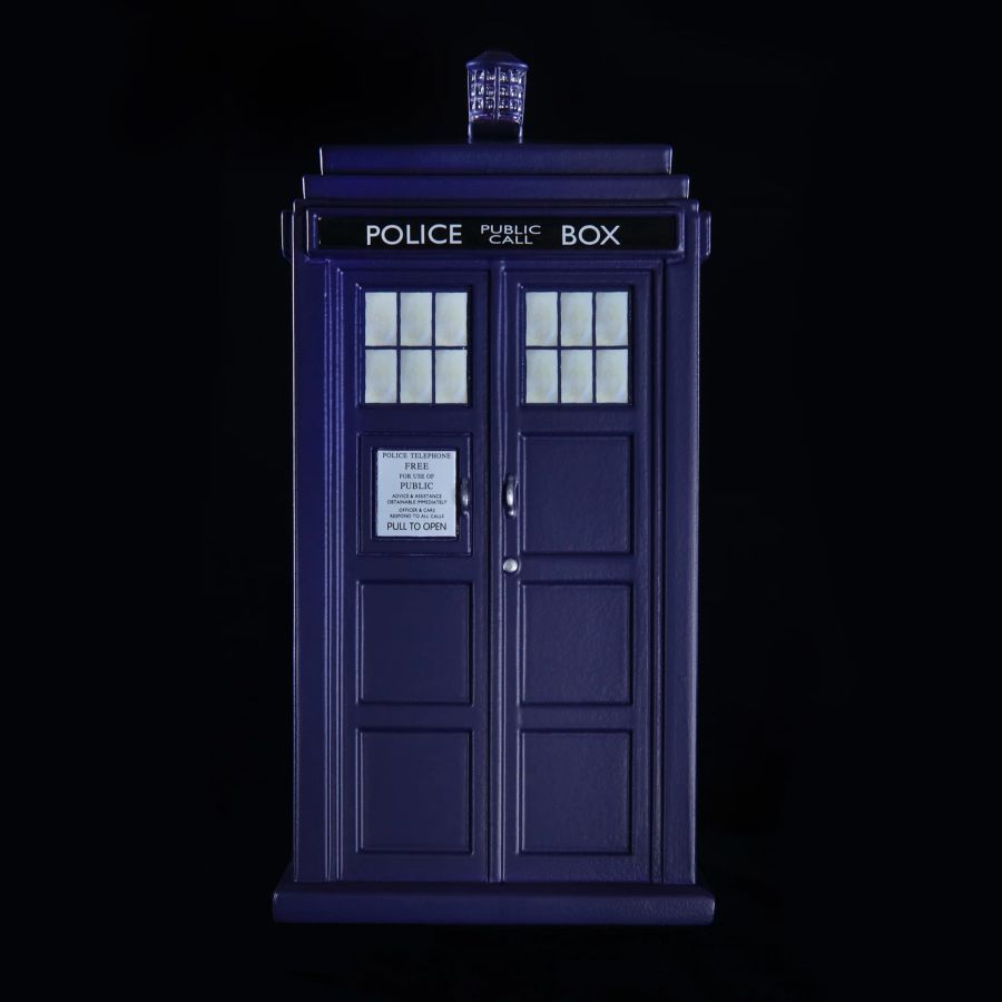 Doctor Who - The Ninth & Tenth Doctor’s TARDIS 1:21 Scale Polyresin Replica