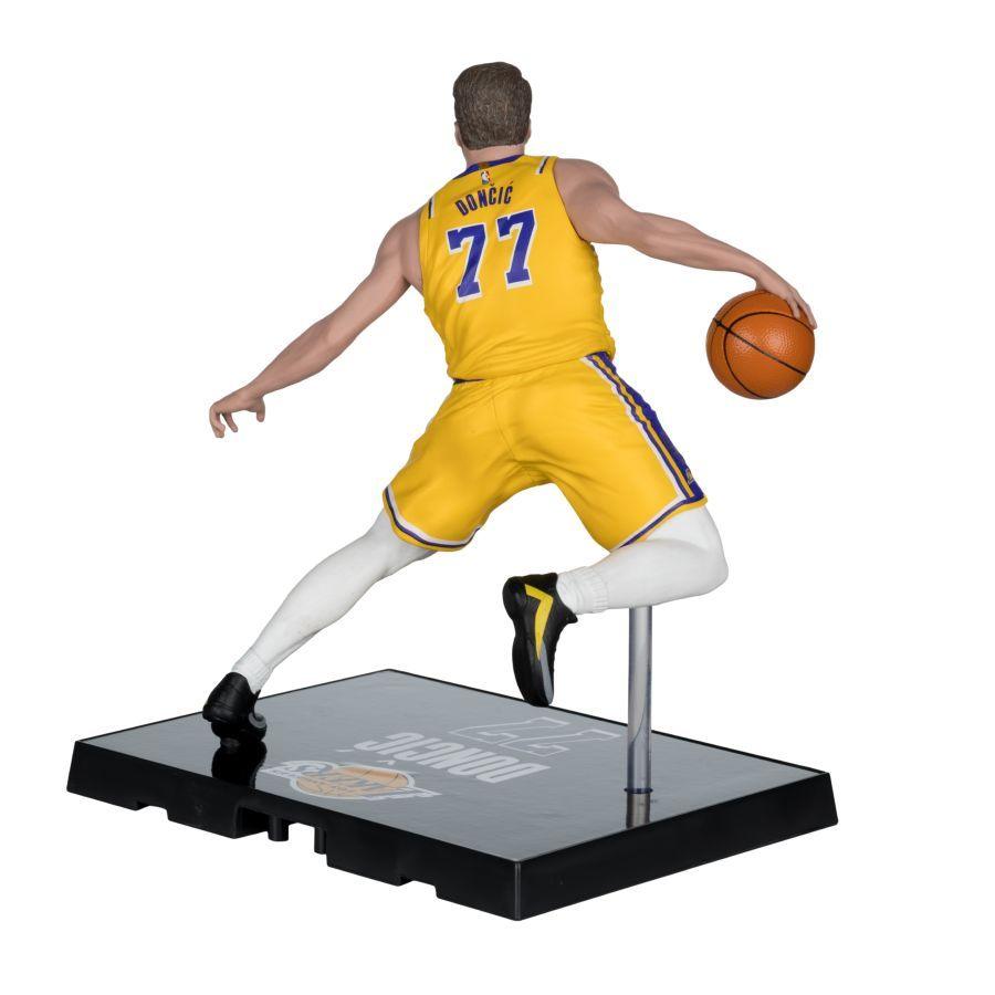 NBA - Luka Doncic (La Lakers) Posed Figure