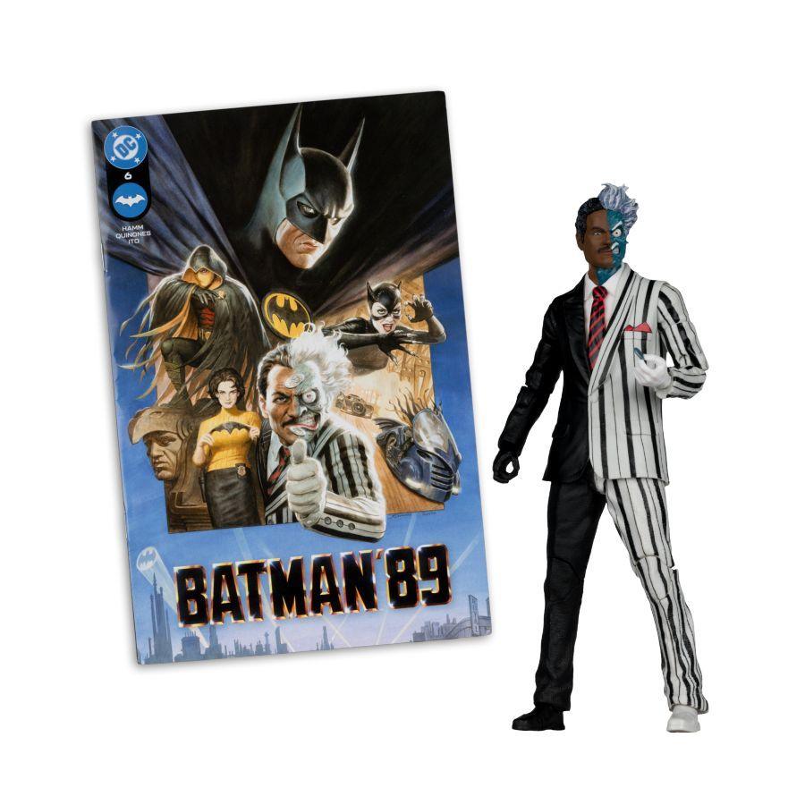 DC Direct - Two-Face 7″ (1995)(Chase) Page Punchers 7″ Figure with Comic