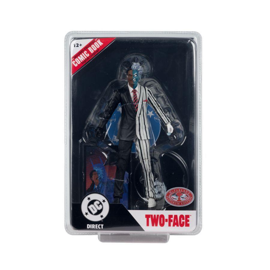 DC Direct - Two-Face 7″ (1995)(Chase) Page Punchers 7″ Figure with Comic
