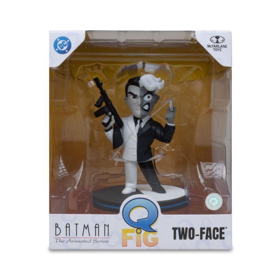 DC -Two Face (Noir) Variant Q-Fig Vinyl Figure