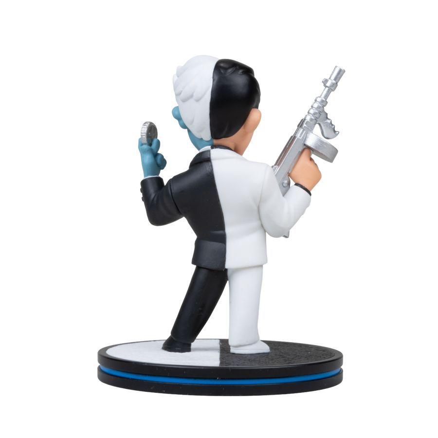 DC - Two-Face Q-Fig Vinyl Figure