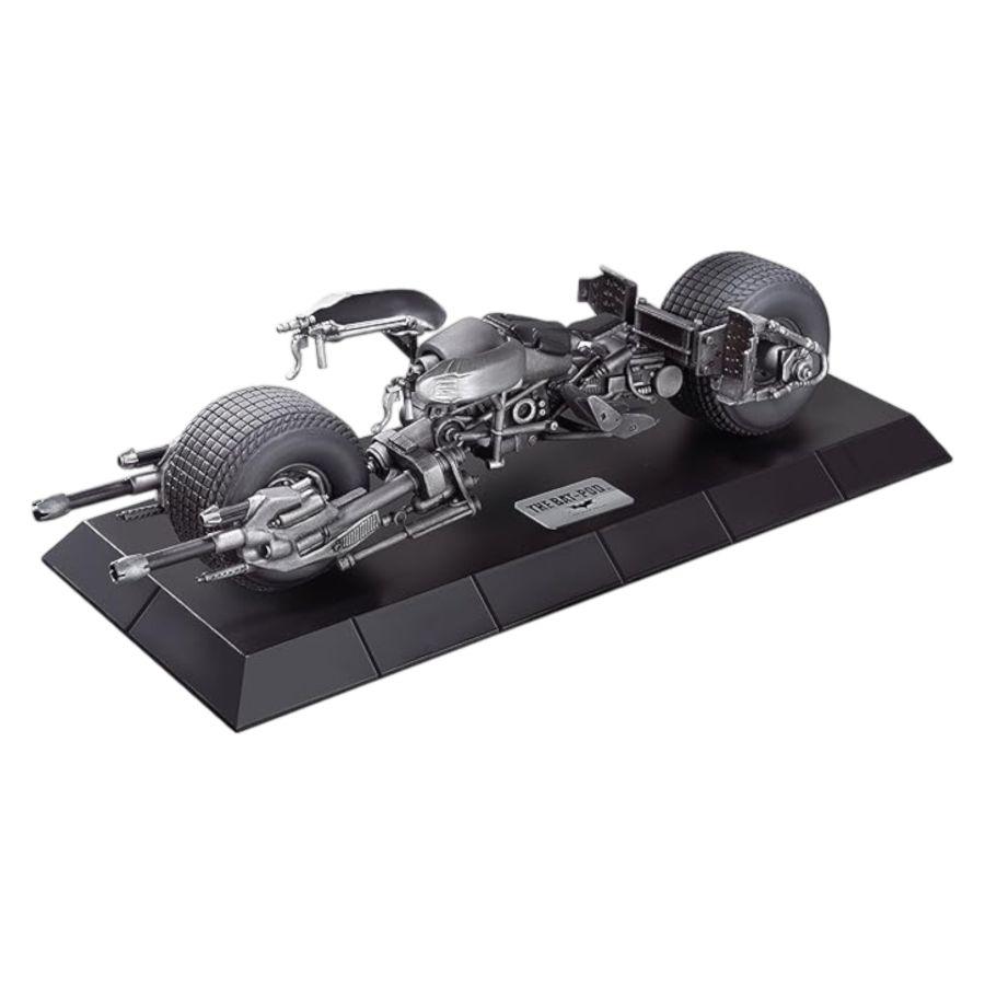 Batman: Dark Knight Rises -The Bat-Pod Replica