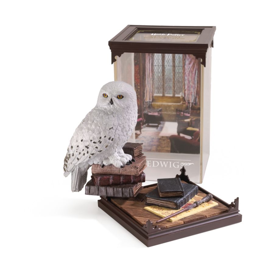 Harry Potter - Hedwig Magical Creatures Diorama