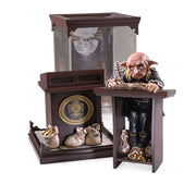 Harry Potter - Gringotts Goblin Magical Creatures Diorama