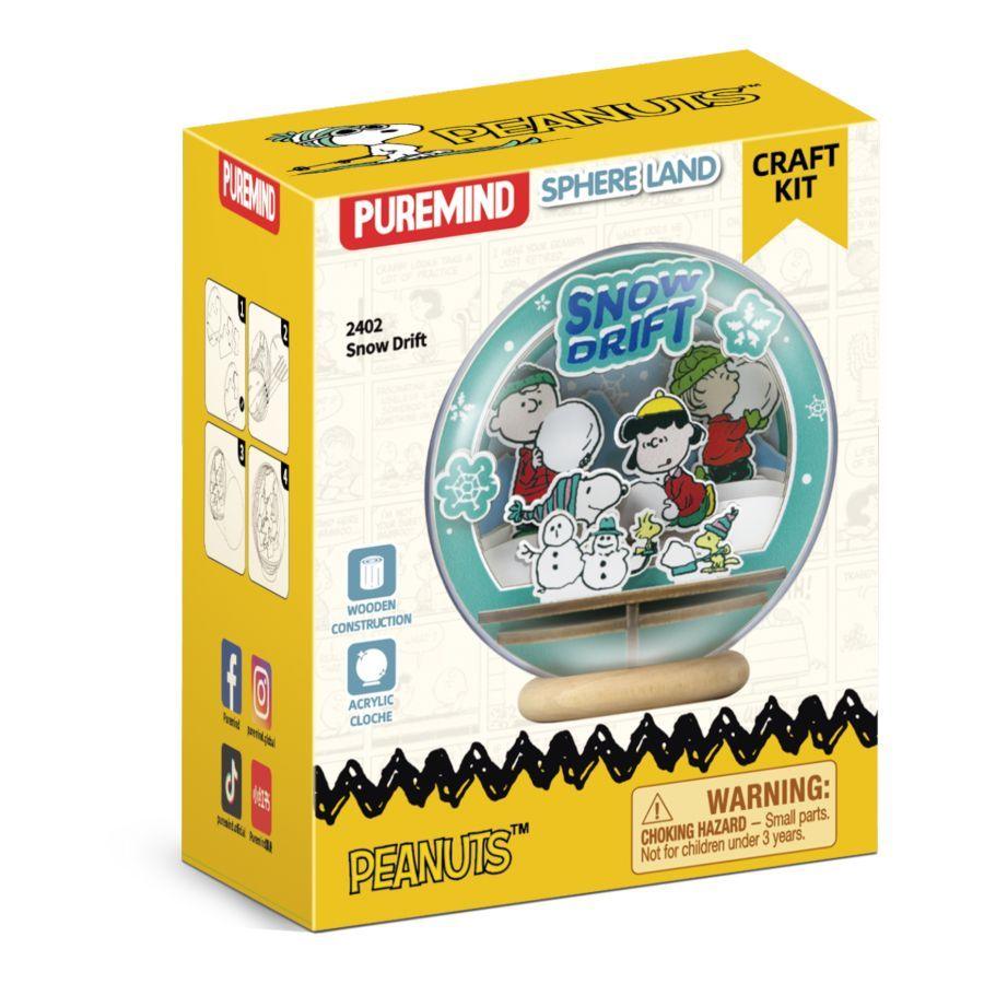 Peanuts - Snoopy Snow Drift Wooden Theatre (23 Pieces)