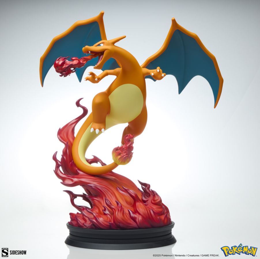 Pokemon – Charizard Statue
