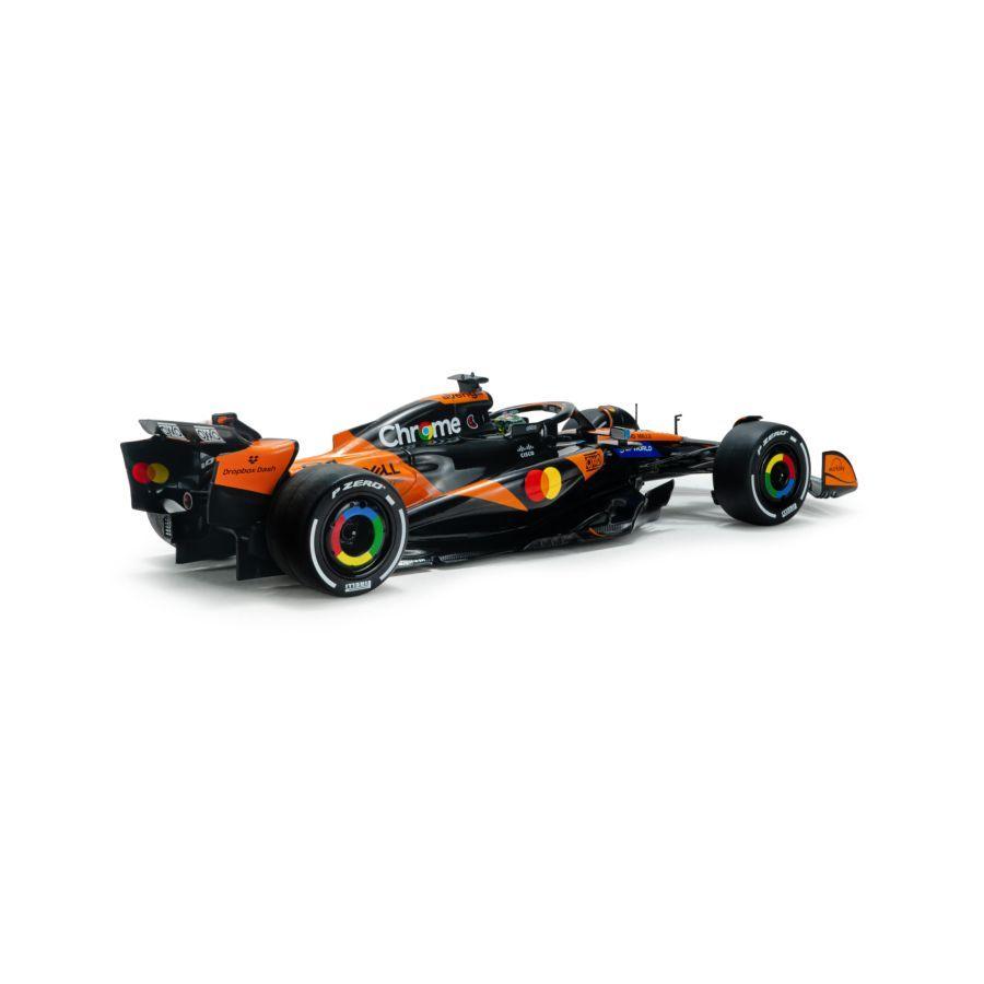 Formula 1 - 1:18 2025 McLaren MCL39 O.Piastri #81 (China GP) Diecast Vehicle