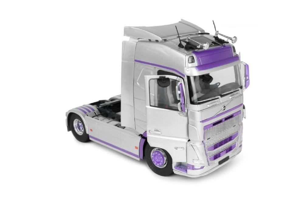 Solido - 1:24 2023 Volvo Trucks FH Globetrotter XL Diecast Vehicle