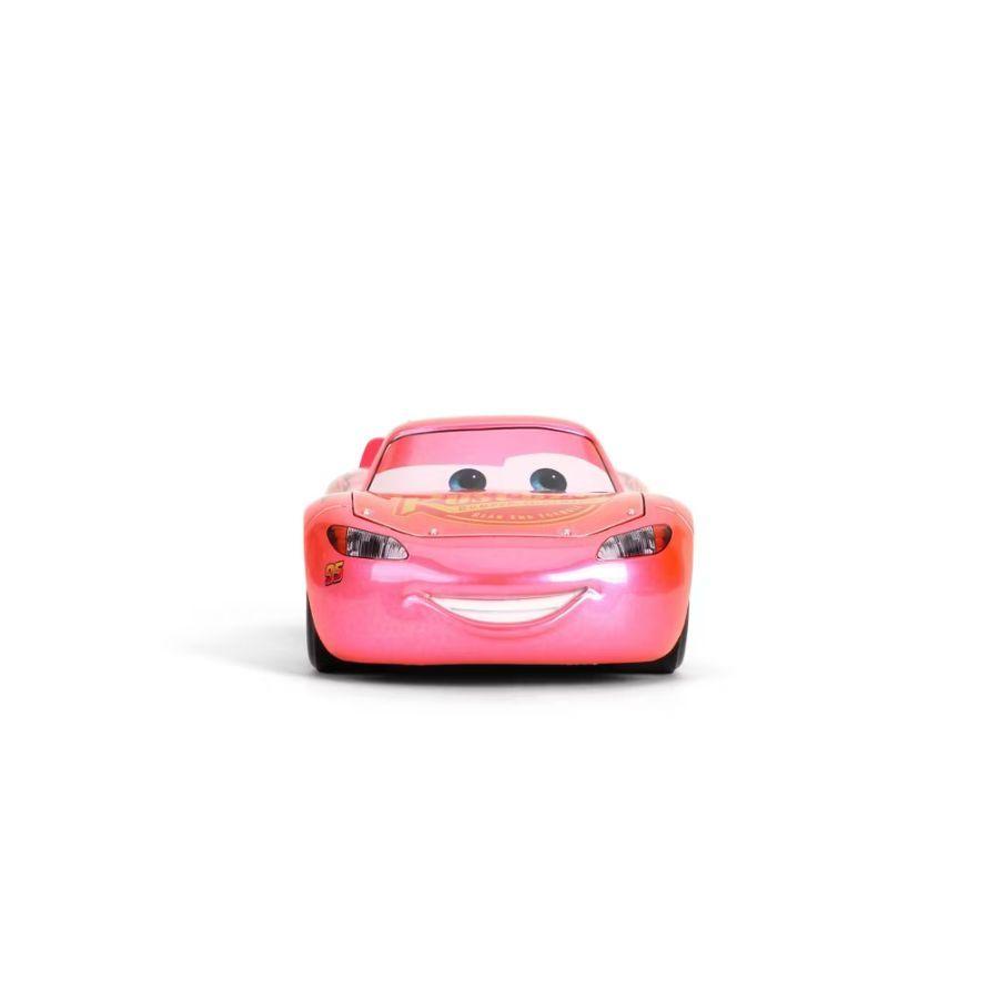 Pink Slips - 1:24 Cars Lightning McQueen Diecast Vehicle