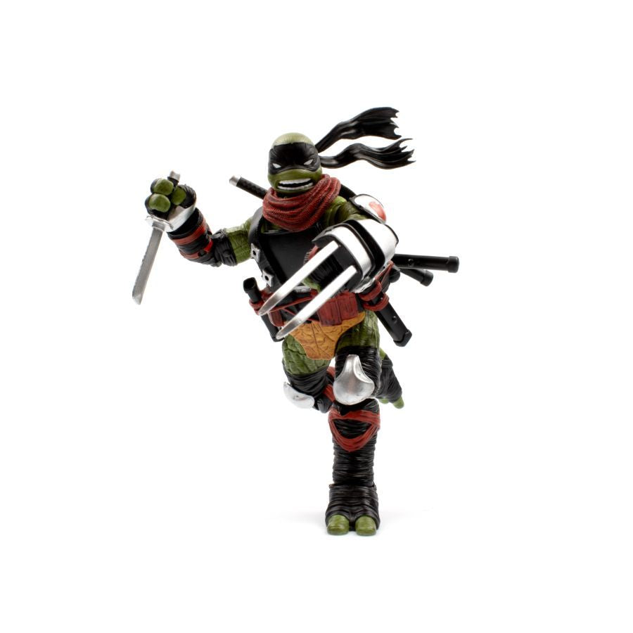 Teenage Mutant Ninja Turtles - Dark Leonardo “Battle Ready” BST AXN 1:15 Scale Action Figure