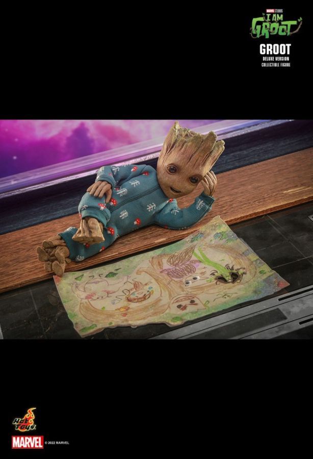 Guardians of the Galaxy - I Am Groot: Groot Deluxe 1:6 Scale Collectable Action Figure
