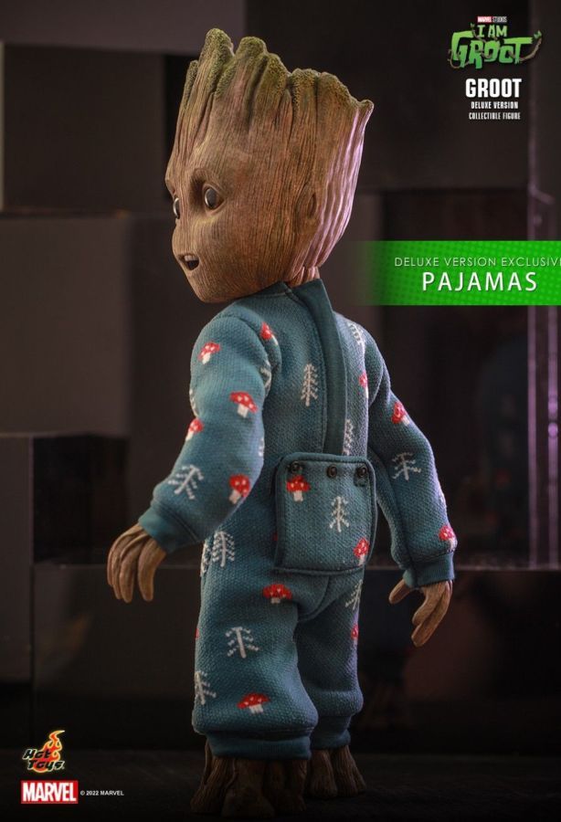 Guardians of the Galaxy - I Am Groot: Groot Deluxe 1:6 Scale Collectable Action Figure