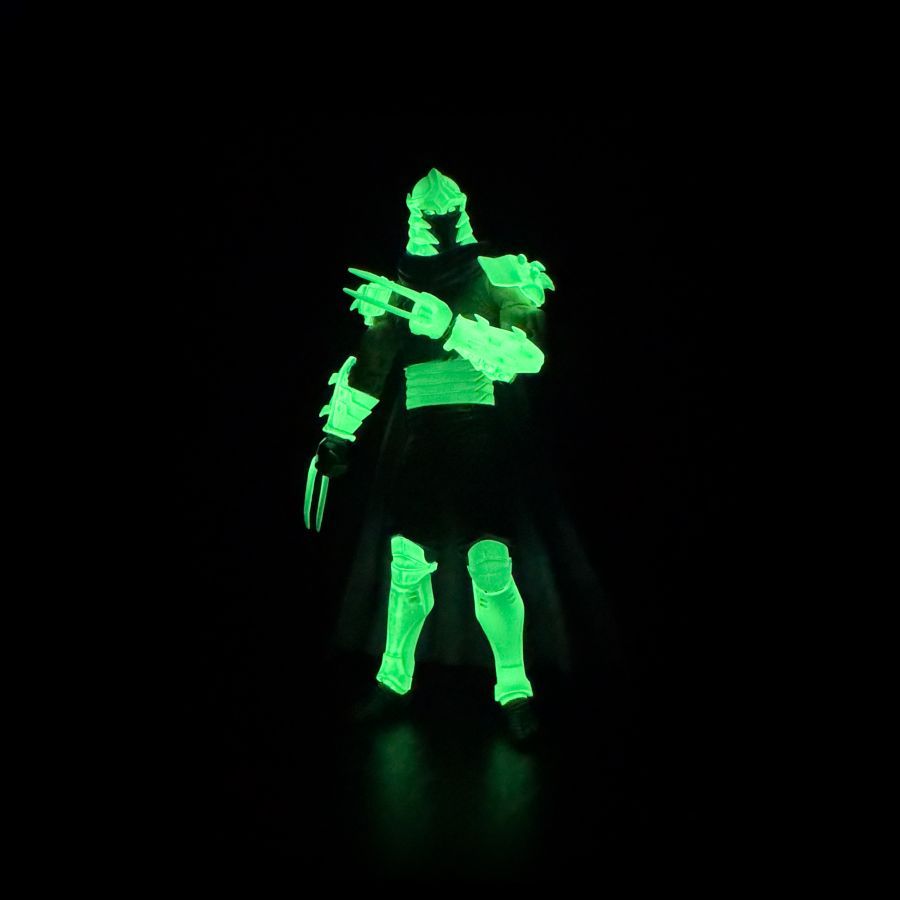 Teenage Mutant Ninja Turtles - Shredder “The Dreamer” BST AXN 1:15 Scale Glow Action Figure