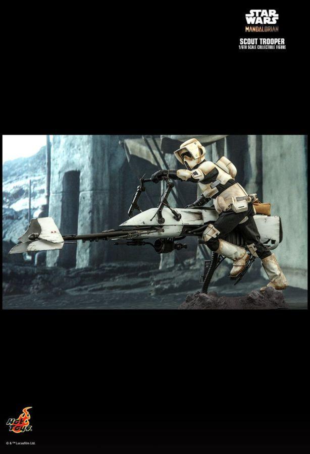Star Wars: The Mandalorian - Scout Trooper 1:6 Scale Collectable Action Figure