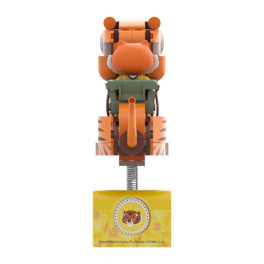Kung Fu Panda - Tigress on SkateKart (195 Piece Kit)