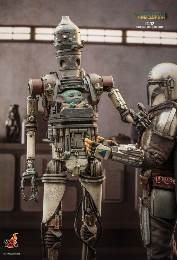 Star Wars: Mandalorian - IG-12 1:6 Scale Collectable Action Figure