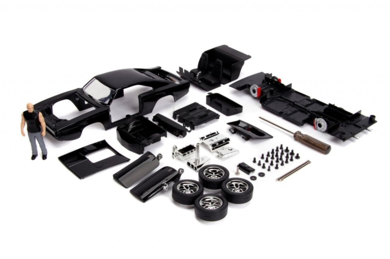 Fast And Furious - Doms Dodge Charger with Dom 1:24 Scale (Diecast Model Kit)
