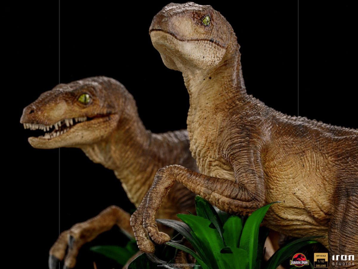 Jurassic Park - Two Raptors Deluxe 1:10 Scale (Statue)