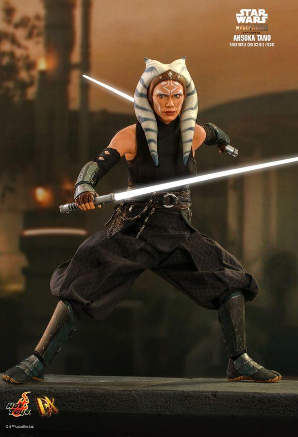 Star Wars: The Mandalorian - Ahsoka Tano 1:6 Scale Collectable Action Figure