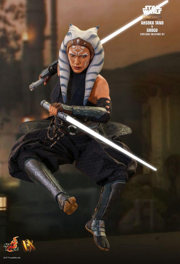 Star Wars: The Mandalorian - Ahsoka Tano and Grogu 1:6 Scale Collectable Action Figure Set