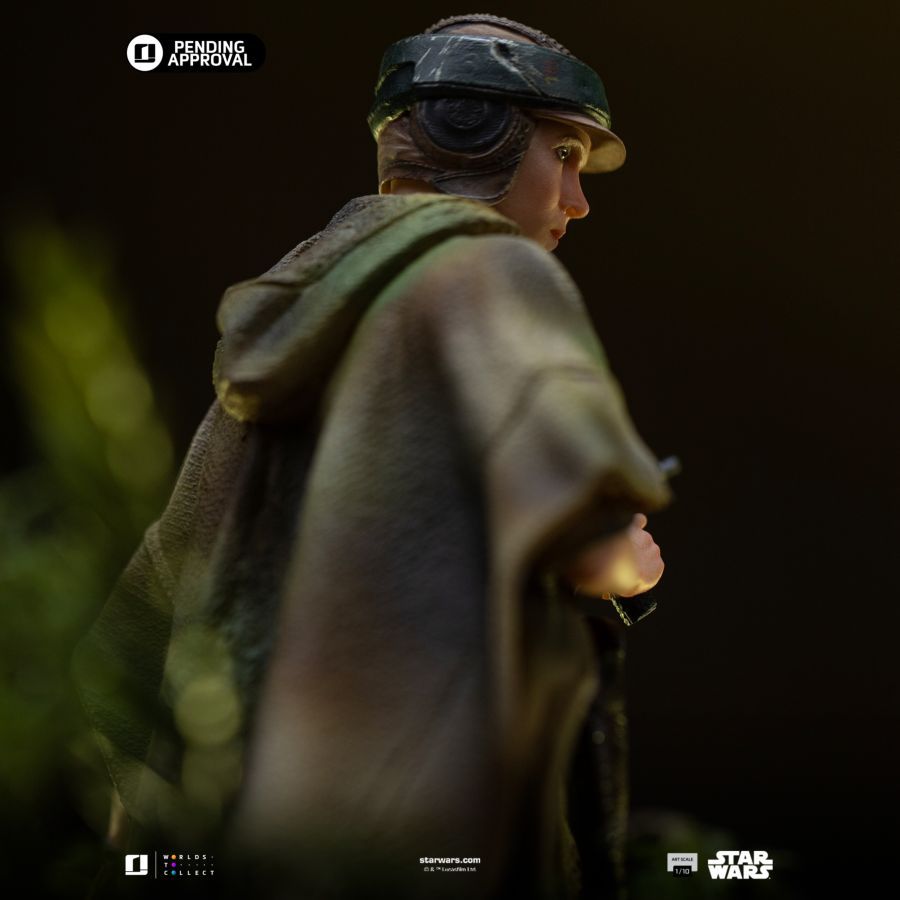Star Wars - Leia and Wicket 1:10 Scale Statue