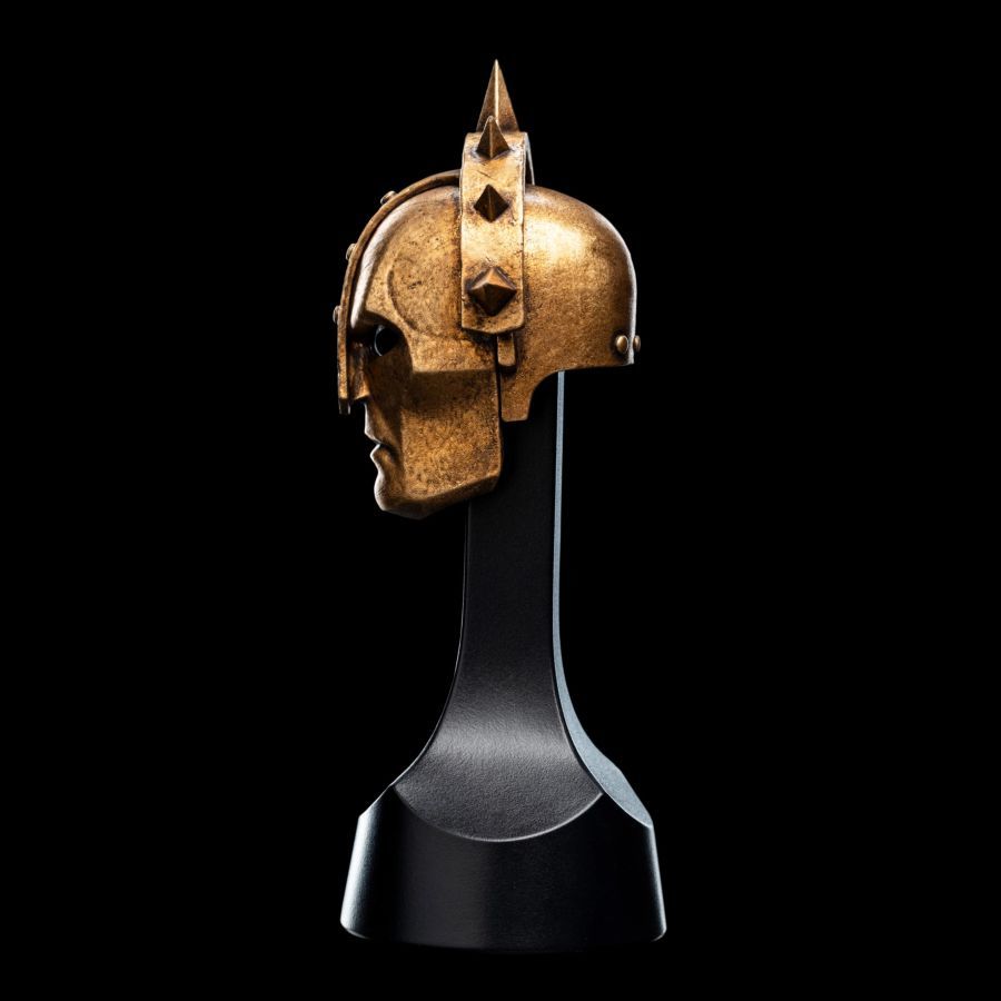Warhammer: Age of Sigmar - Stormcast Eternal Liberator Replica Helmet