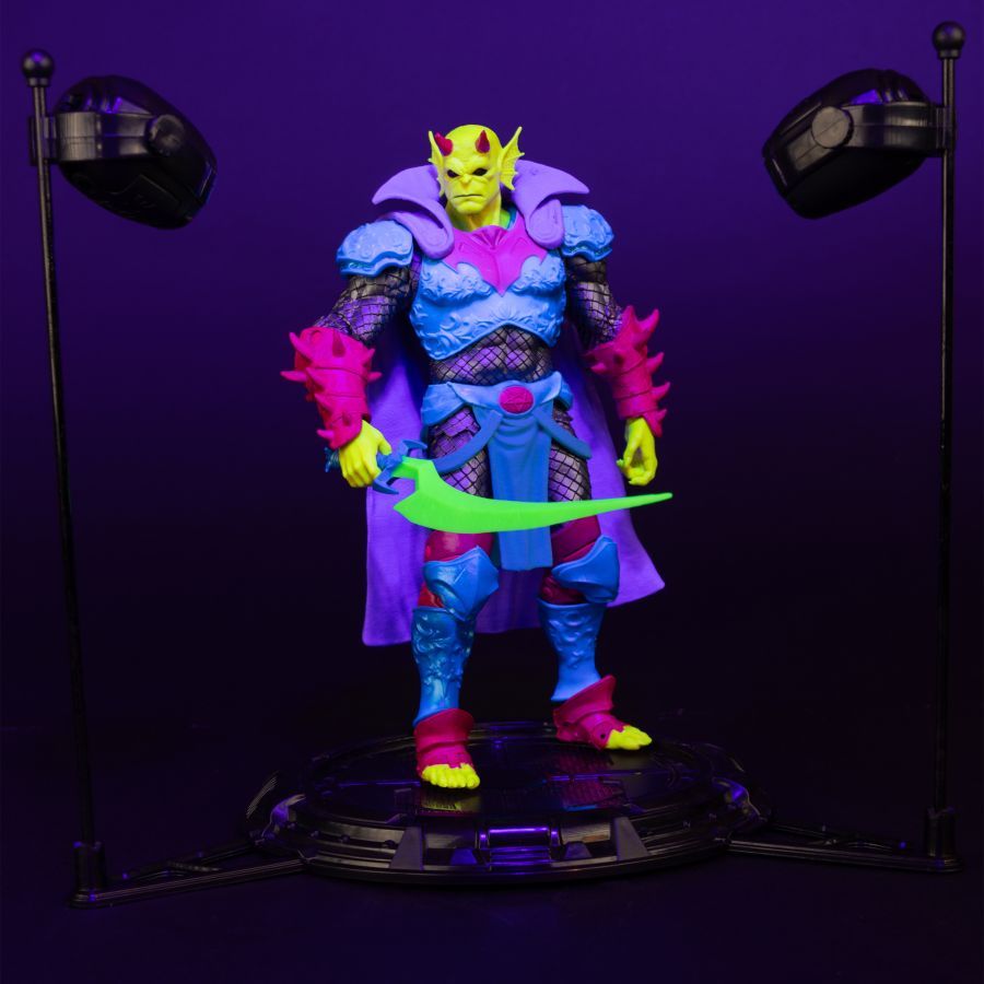 DC Comics - Demon Black Light Gold Label 7″ Figure